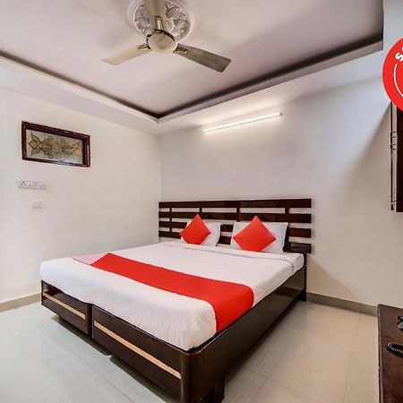 Oyo 33504 Hotel Ananda Inn Haidarábád Kültér fotó
