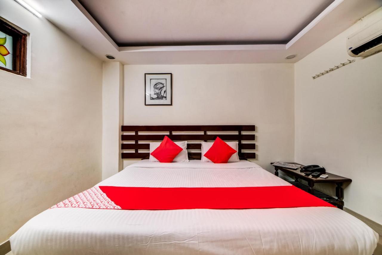 Oyo 33504 Hotel Ananda Inn Haidarábád Kültér fotó