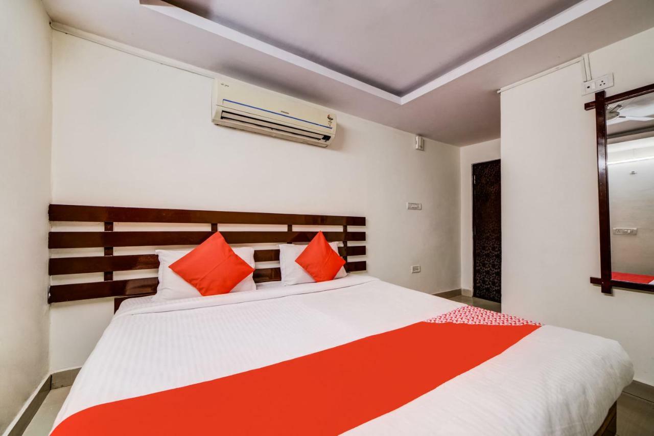 Oyo 33504 Hotel Ananda Inn Haidarábád Kültér fotó