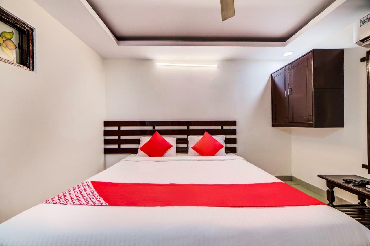 Oyo 33504 Hotel Ananda Inn Haidarábád Kültér fotó