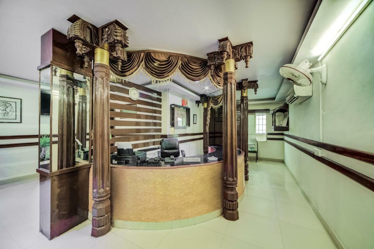 Oyo 33504 Hotel Ananda Inn Haidarábád Kültér fotó